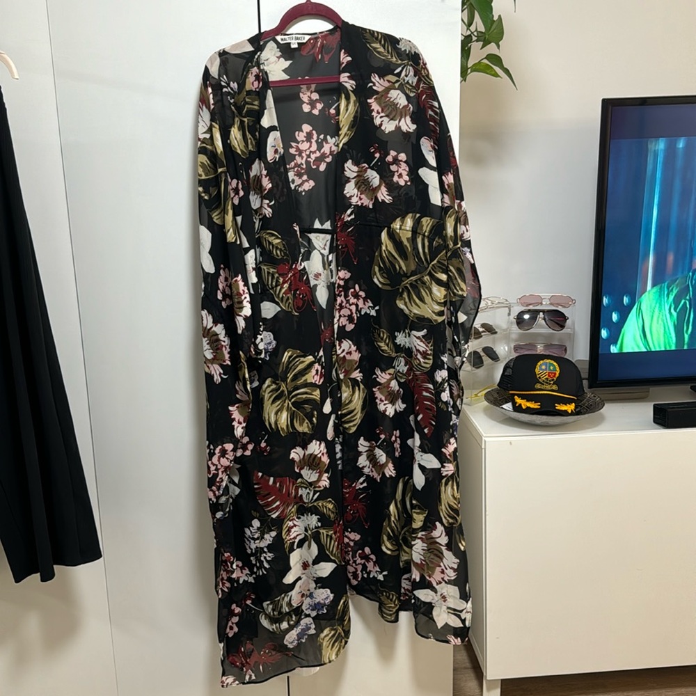 Curateur’s Summer Box: Rachel Zoe beach cover up